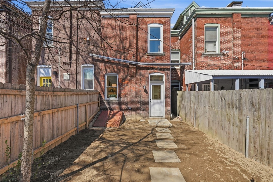 116 N Evaline St