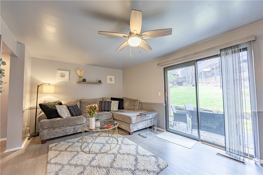 305 Woodbridge Dr