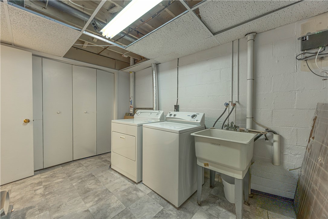 305 Woodbridge Dr