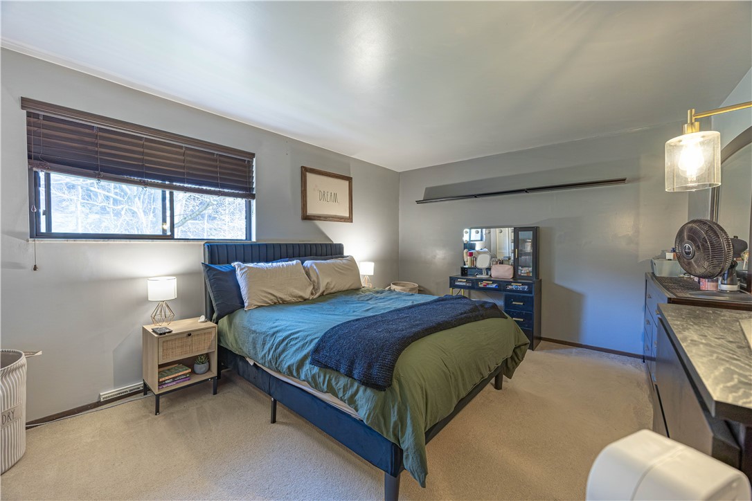 305 Woodbridge Dr