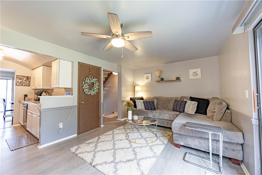 305 Woodbridge Dr