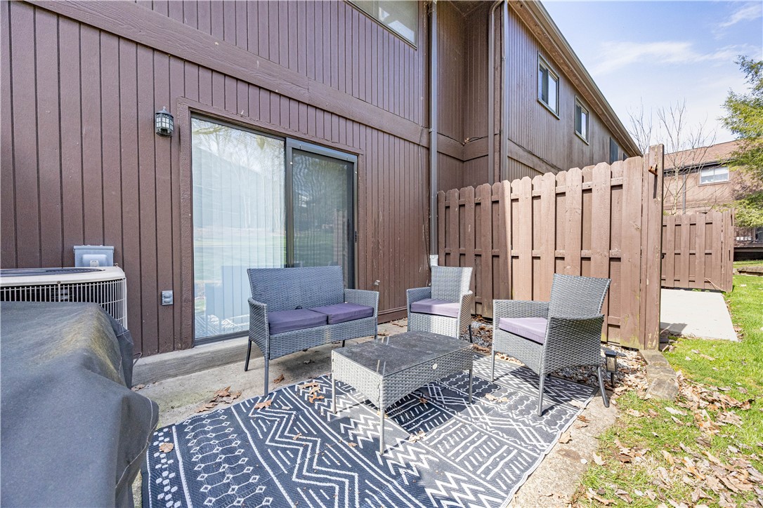 305 Woodbridge Dr