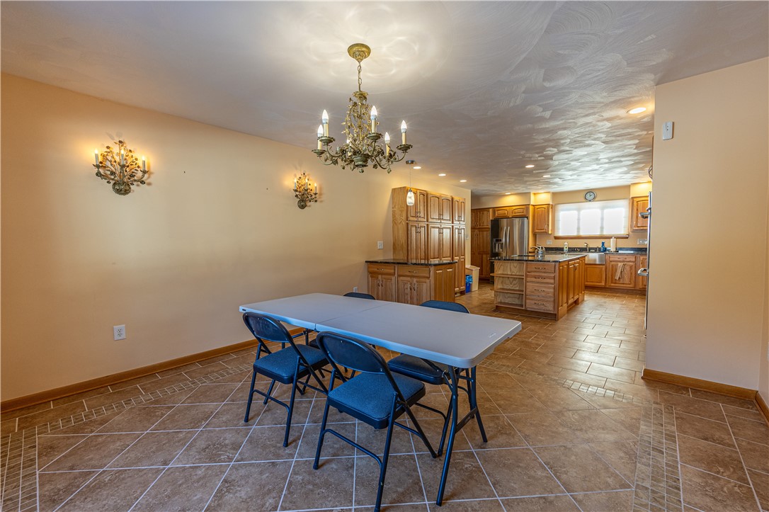 50 Camelot Ct
