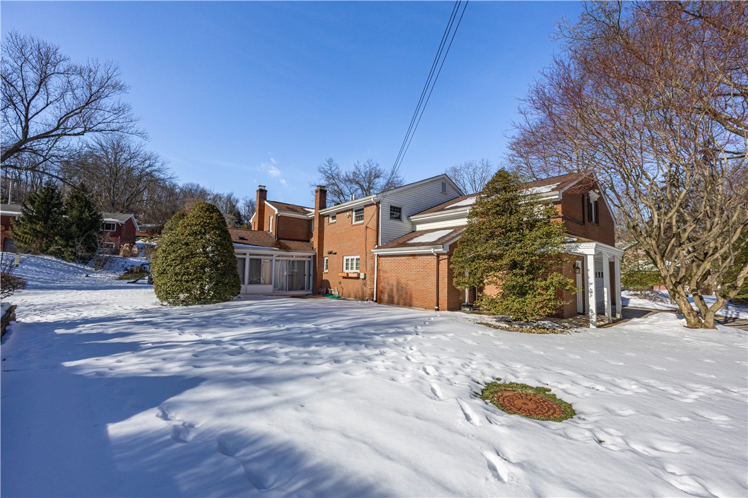 50 Camelot Ct