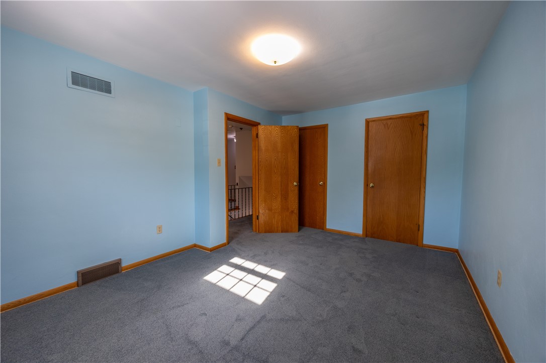 50 Camelot Ct