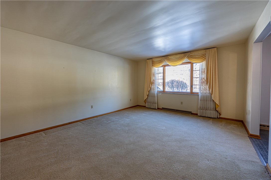 50 Camelot Ct