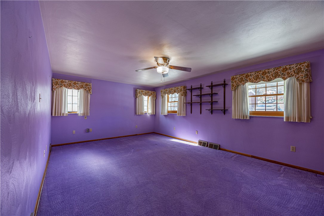 50 Camelot Ct
