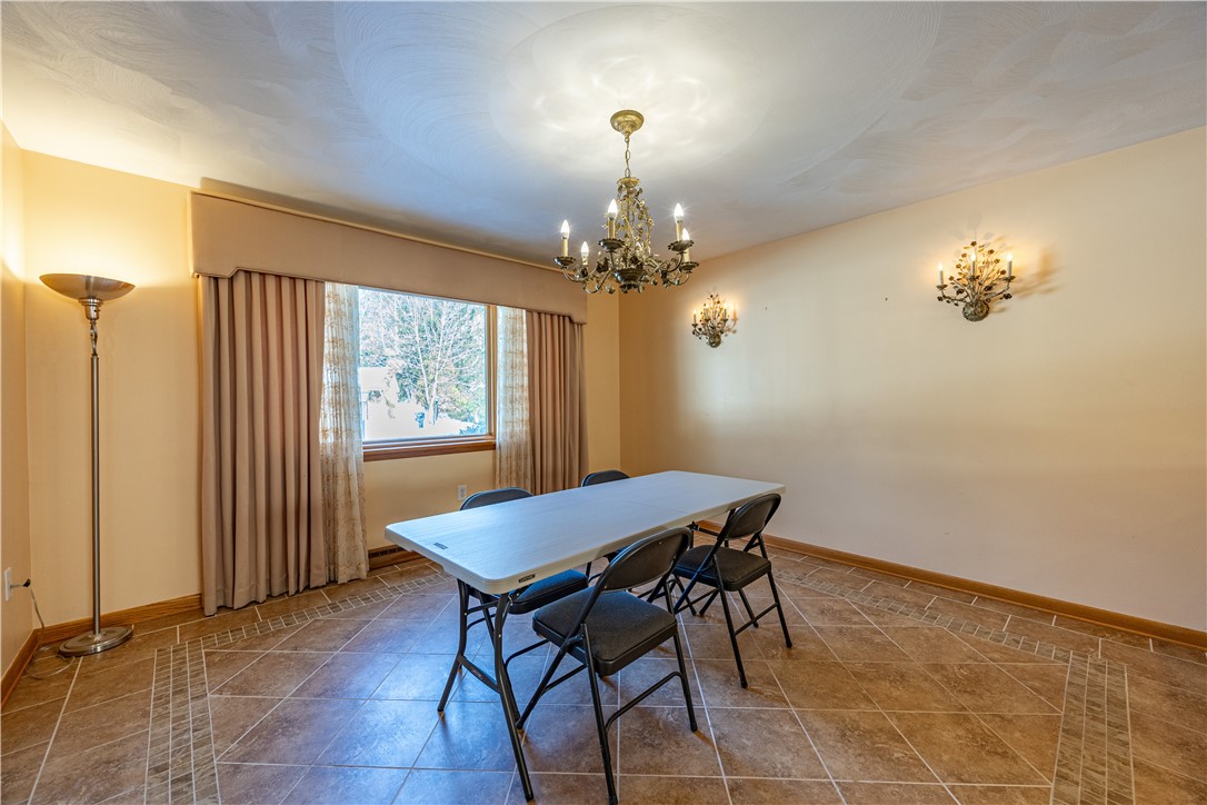 50 Camelot Ct