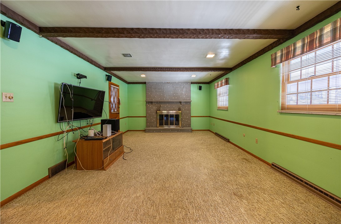 50 Camelot Ct