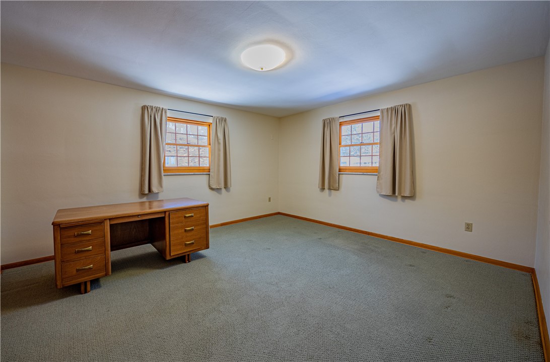 50 Camelot Ct