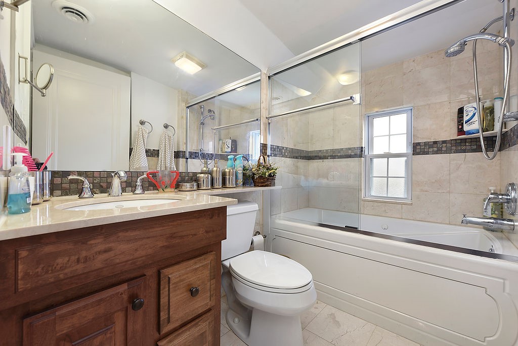 2205 Beechwood Blvd.