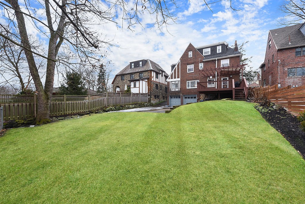 2205 Beechwood Blvd.