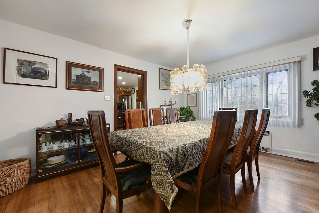 2205 Beechwood Blvd.