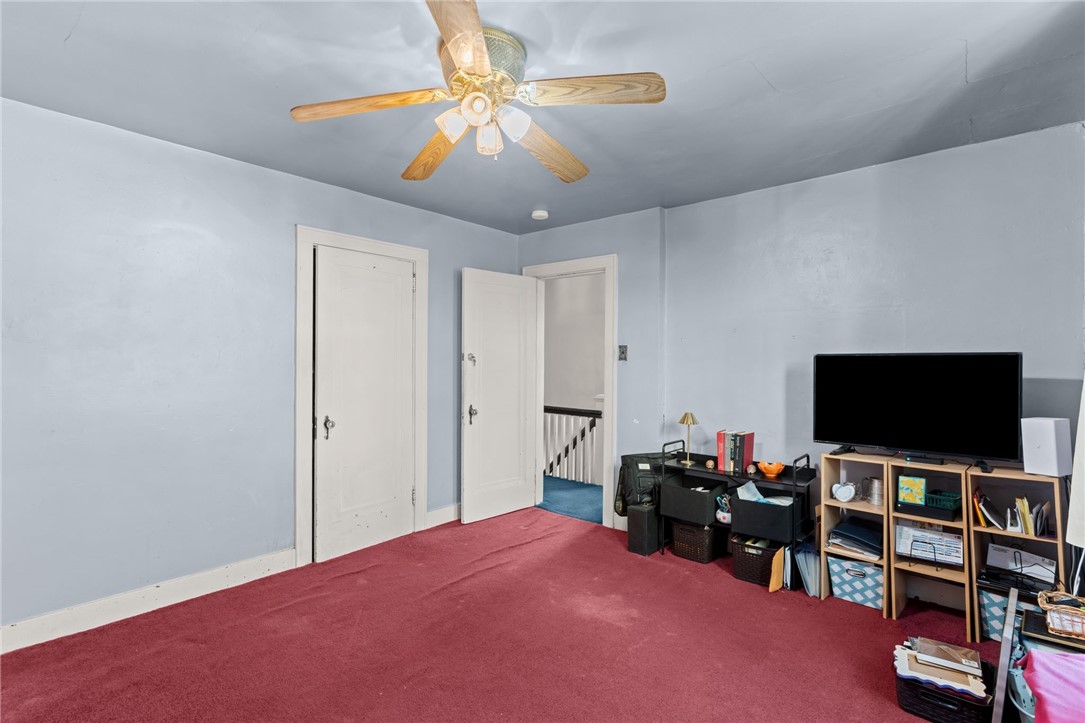 821 Greenfield Ave