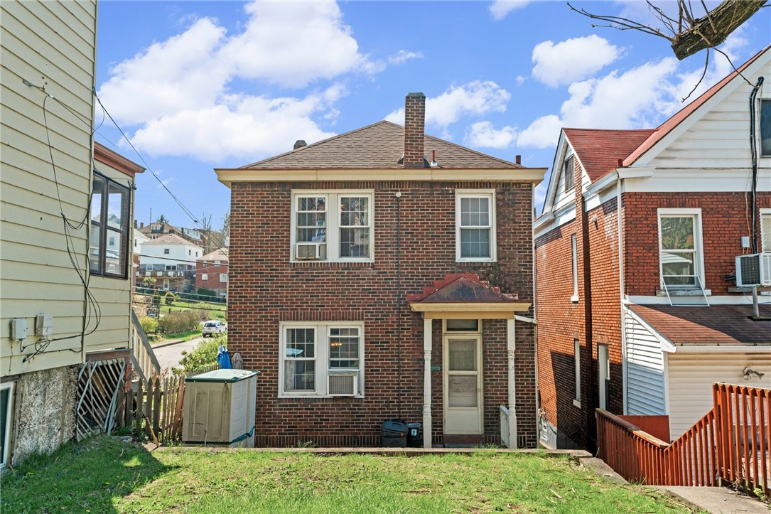 821 Greenfield Ave