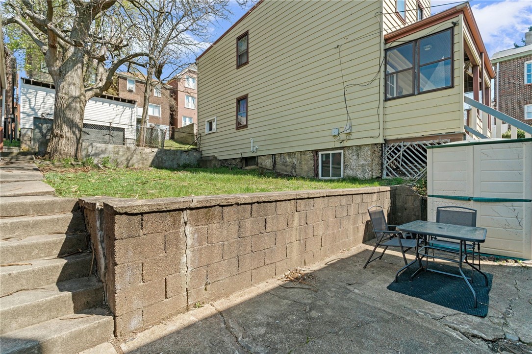821 Greenfield Ave