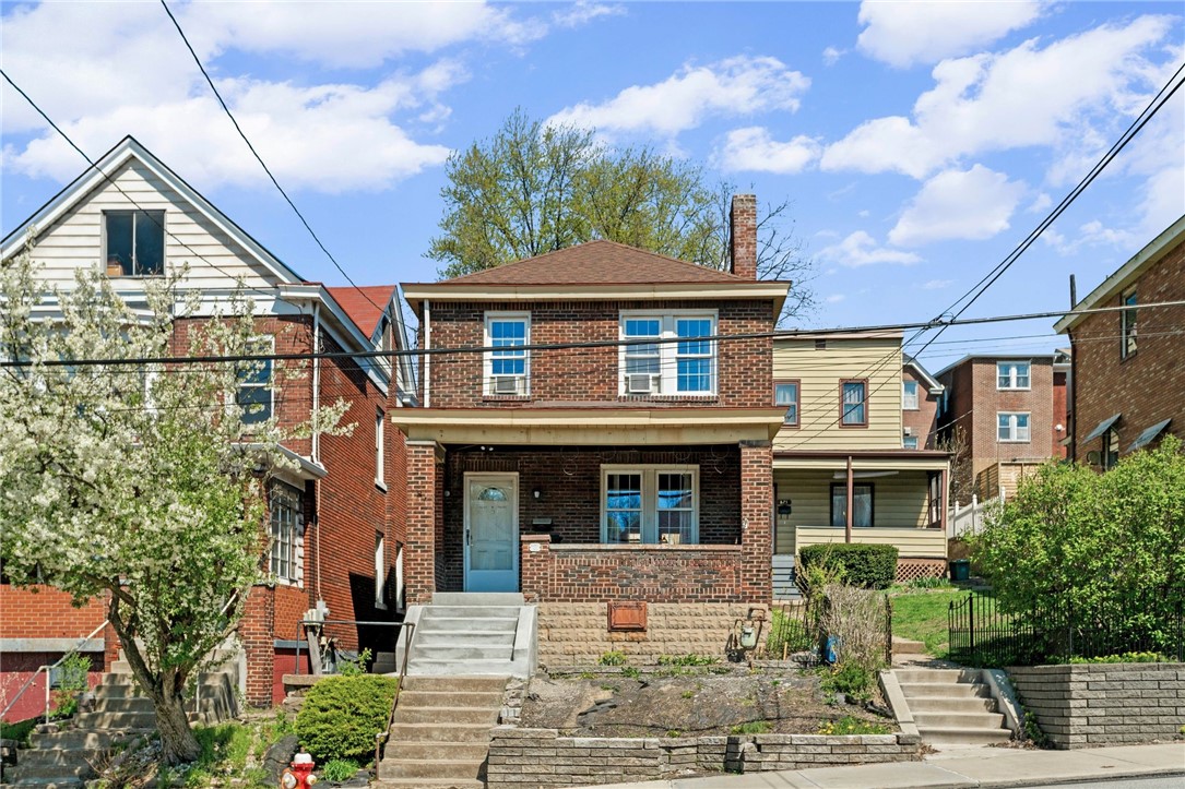 821 Greenfield Ave