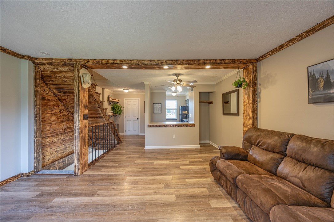 127 Forest Dr