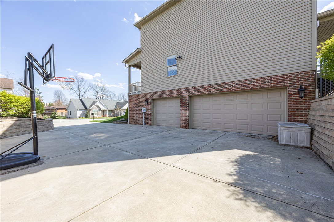 2045 Stone Bridge Ct