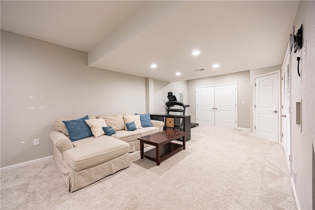 2045 Stone Bridge Ct