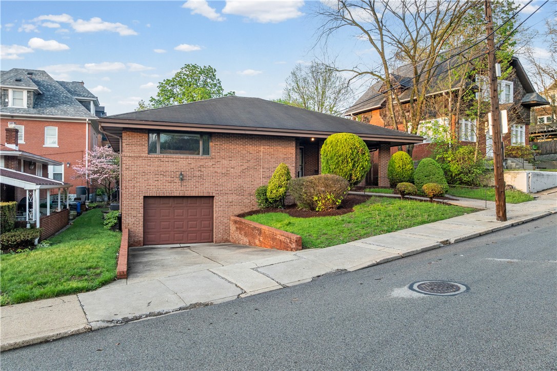 6113 Grafton St