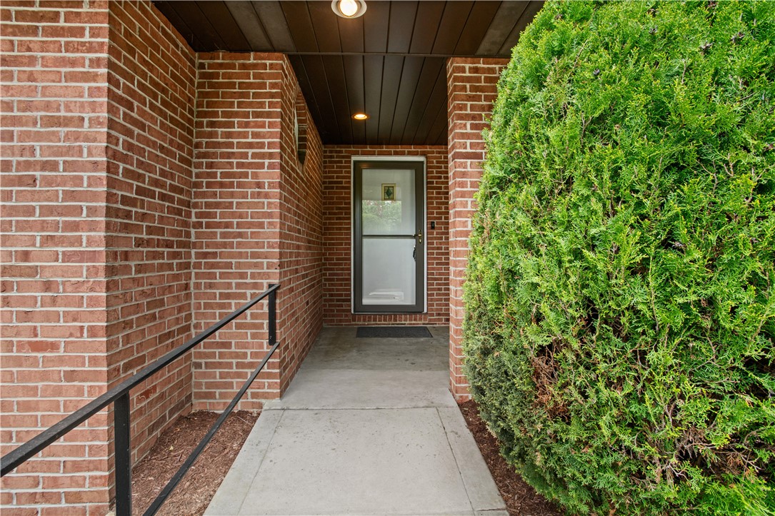 6113 Grafton St
