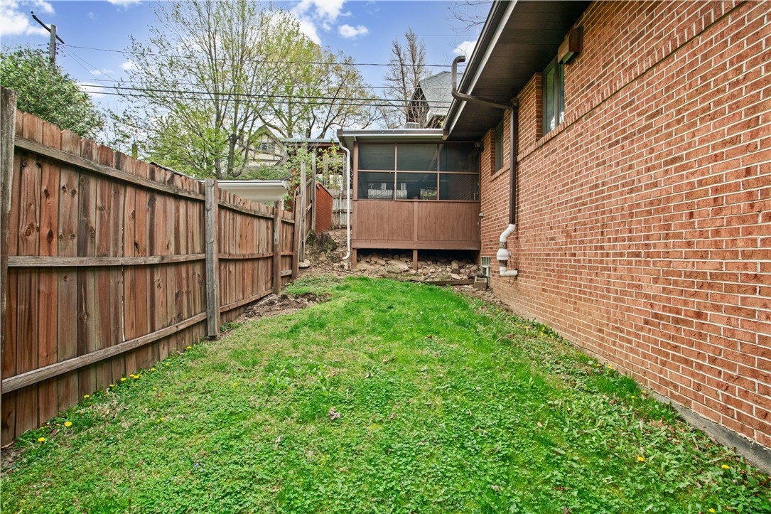 6113 Grafton St