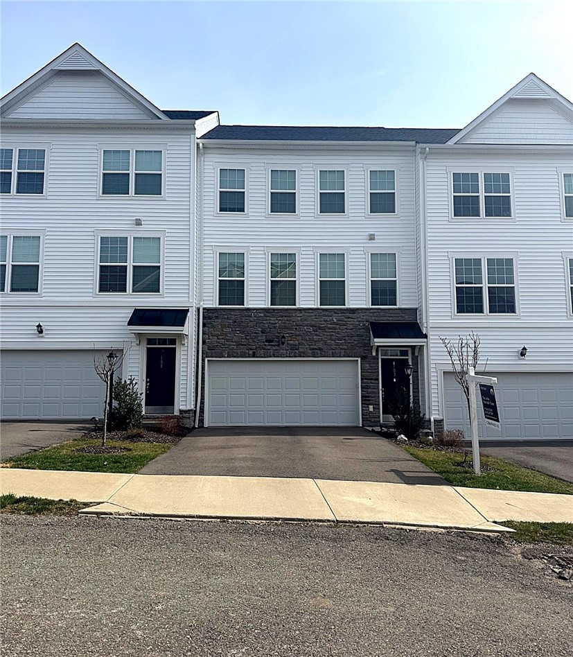 103 Sweetwater Dr