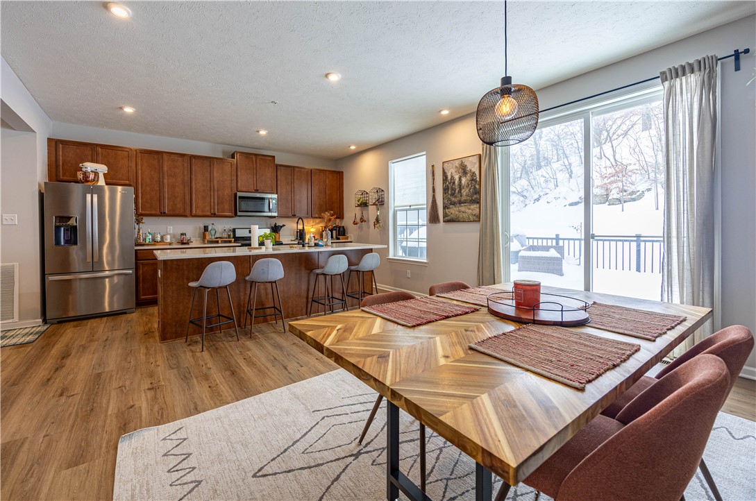 103 Sweetwater Dr
