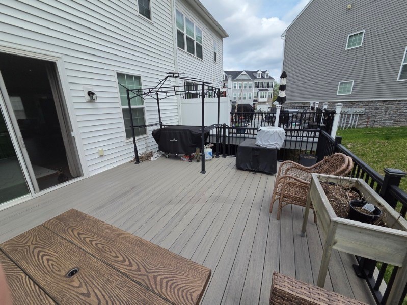 103 Sweetwater Dr