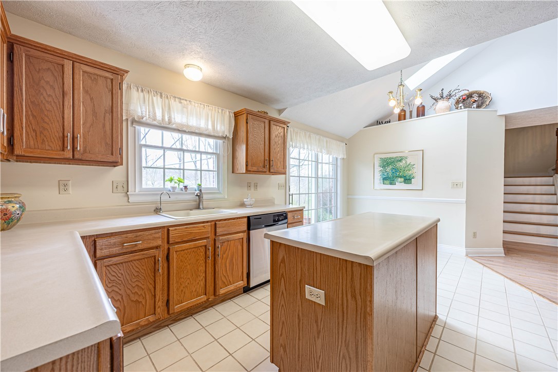 224 Country View Dr