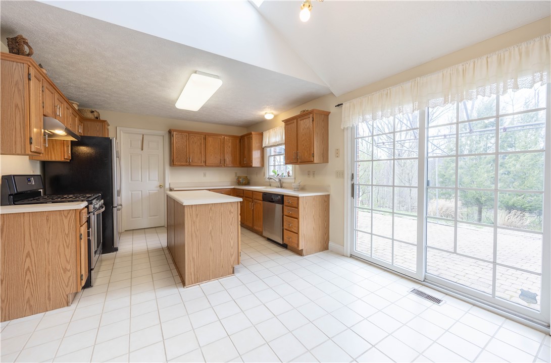 224 Country View Dr