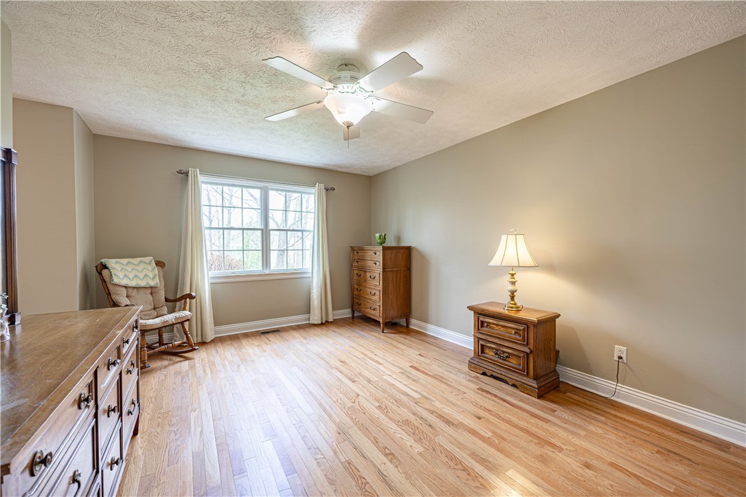 224 Country View Dr