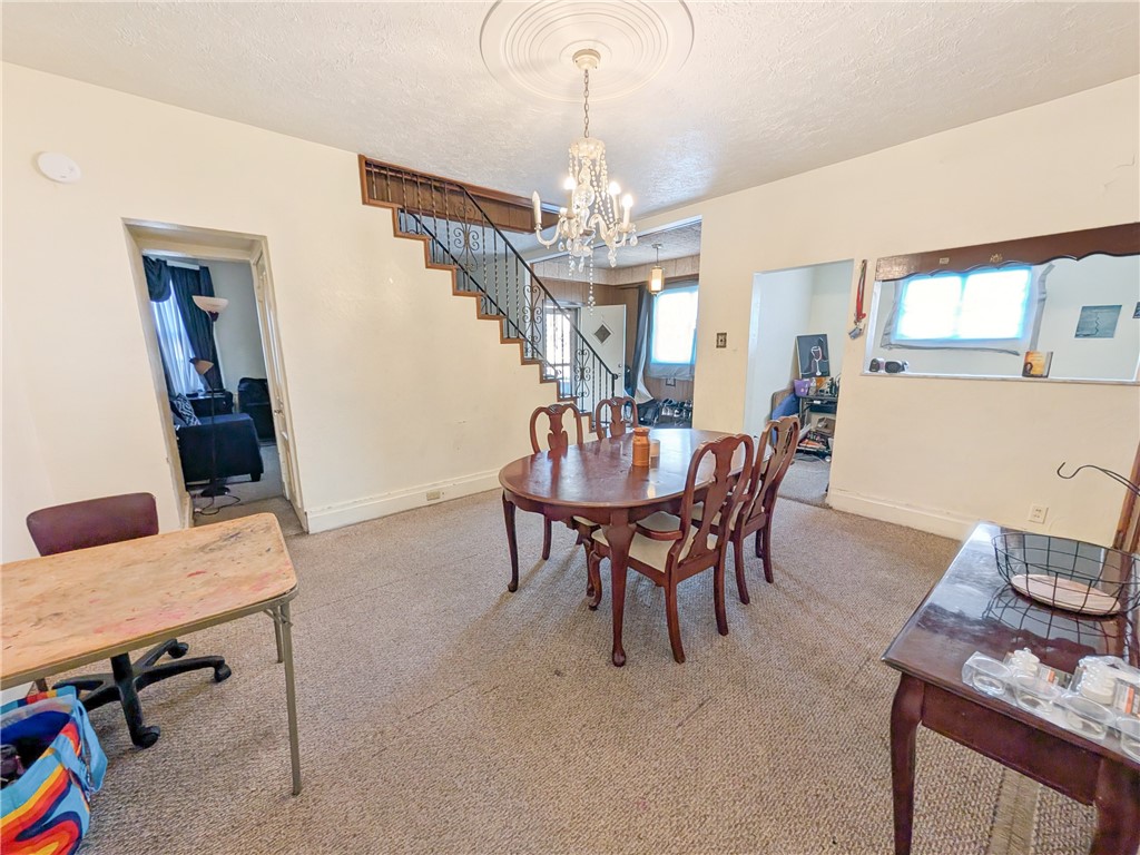 201 Comrie Ave