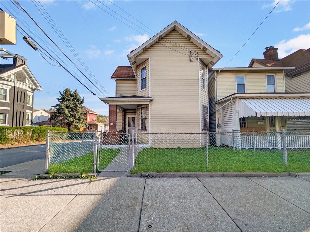 201 Comrie Ave