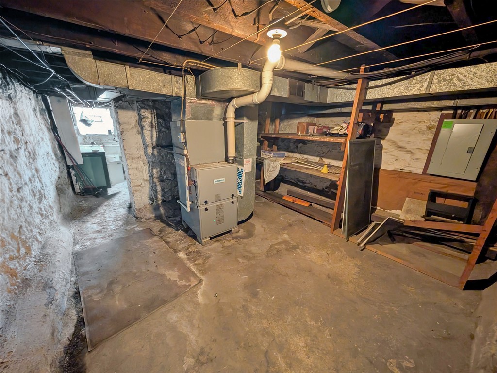 201 Comrie Ave