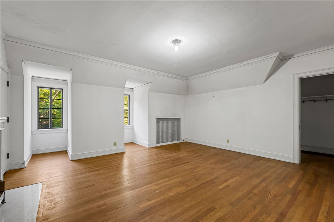 113 Maple Ave