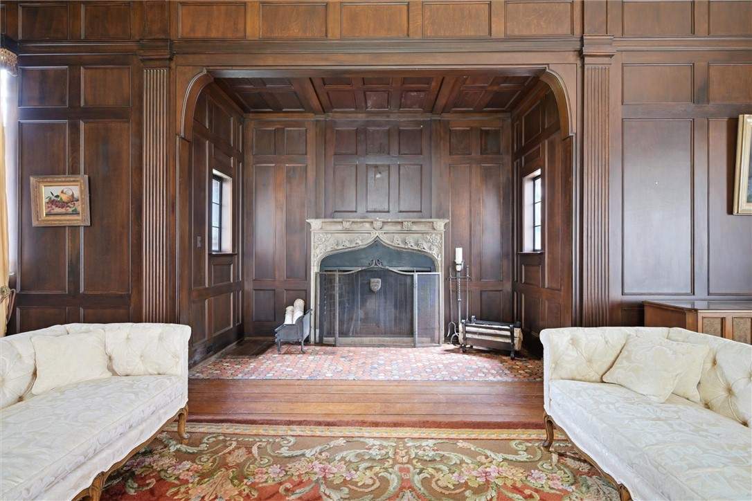 113 Maple Ave