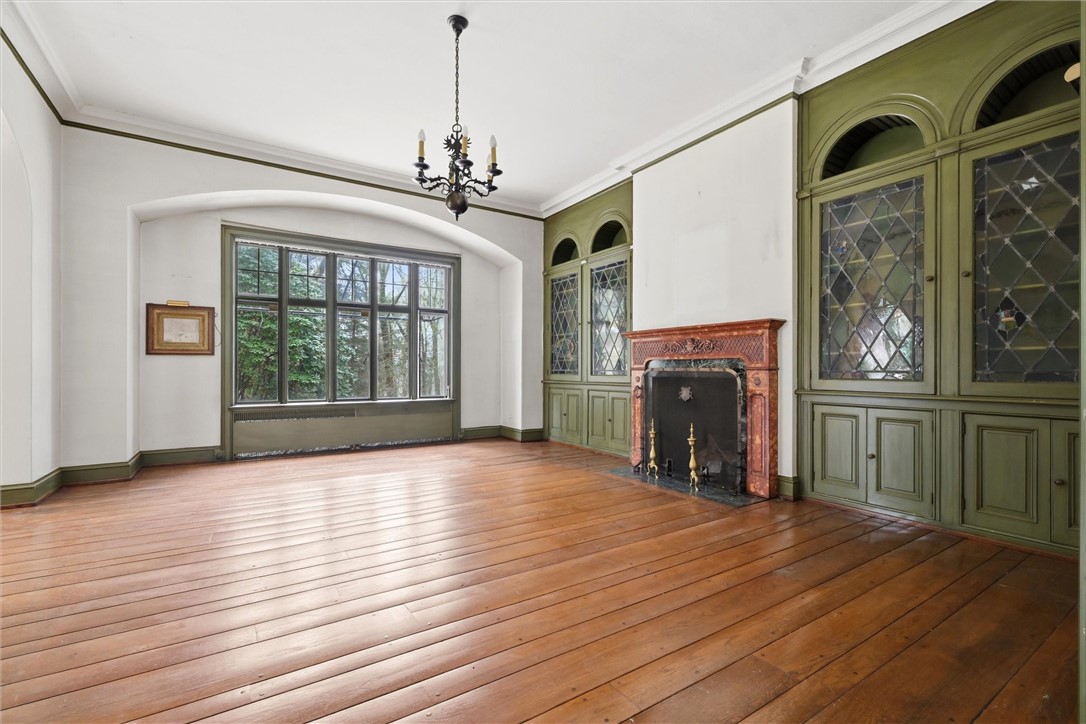113 Maple Ave