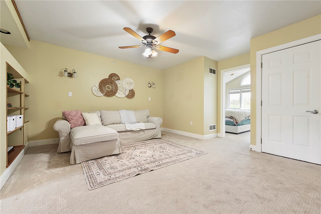 115 Saint Charles Ct