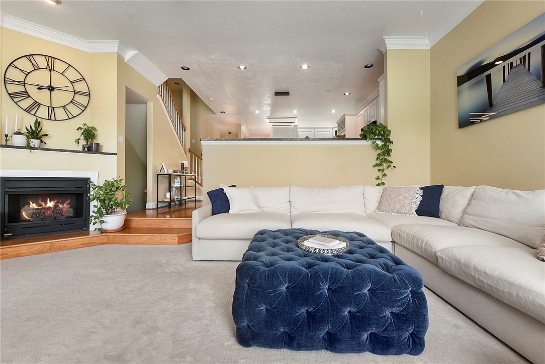 115 Saint Charles Ct