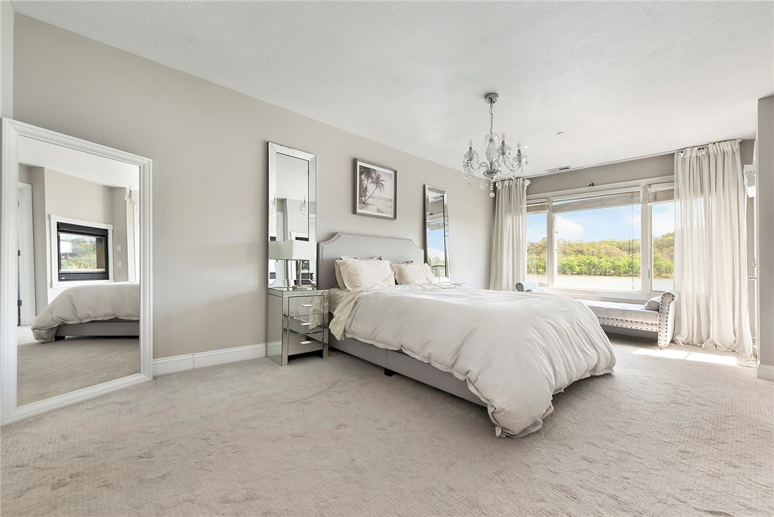 115 Saint Charles Ct