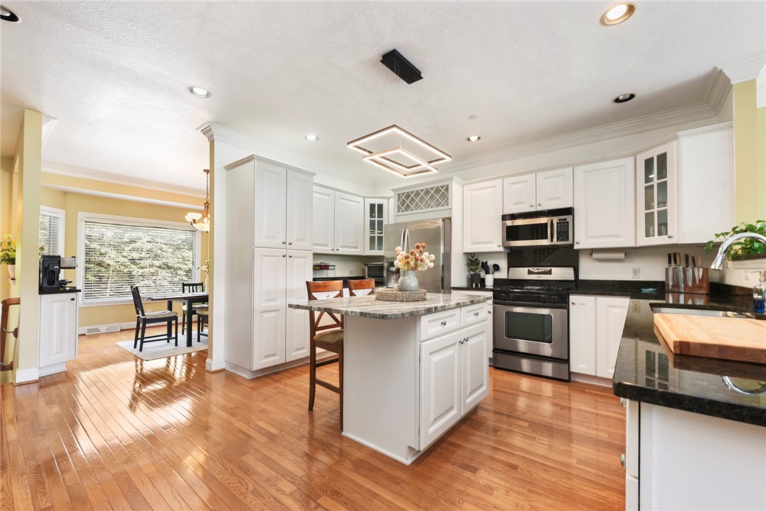 115 Saint Charles Ct