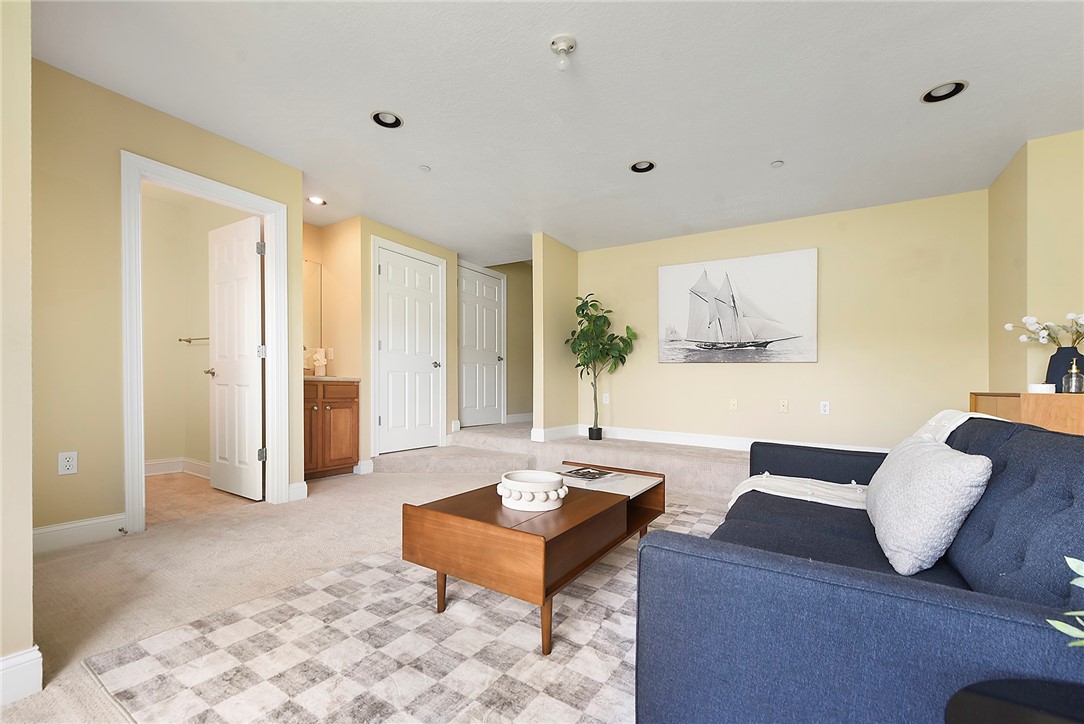 115 Saint Charles Ct