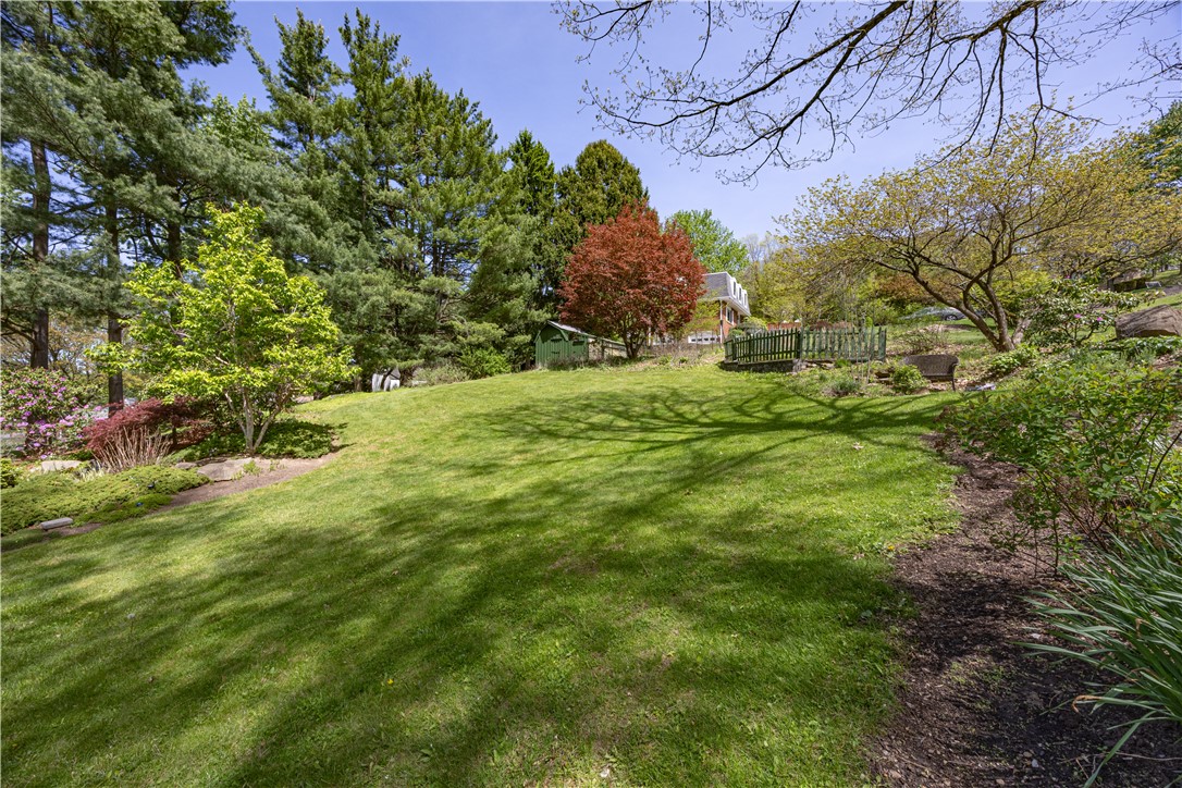 5122 Leroy Dr