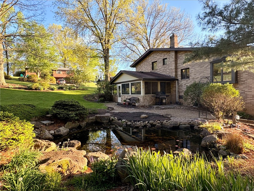 5122 Leroy Dr