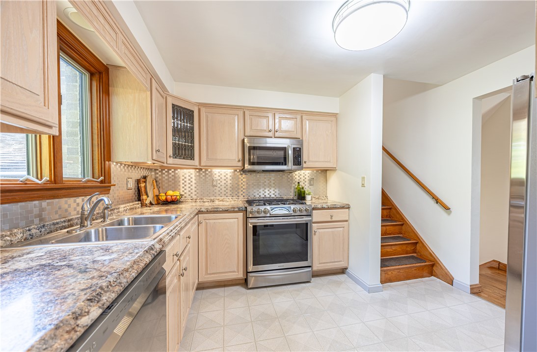 5122 Leroy Dr