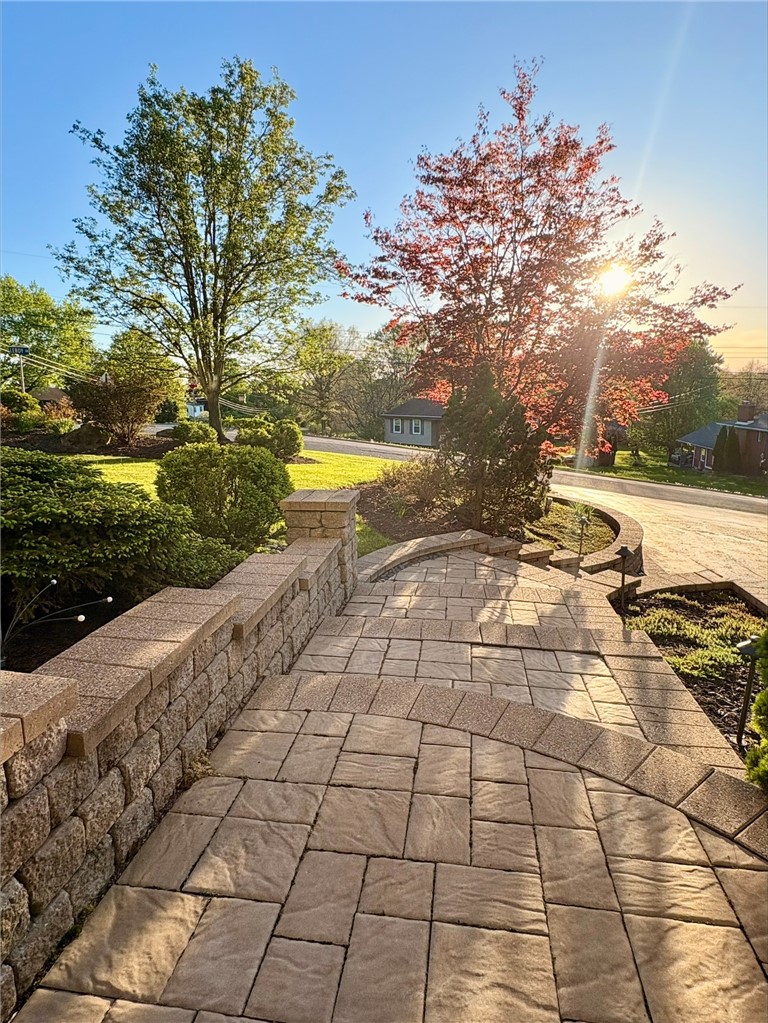 5122 Leroy Dr