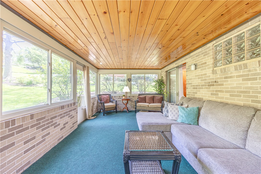 5122 Leroy Dr