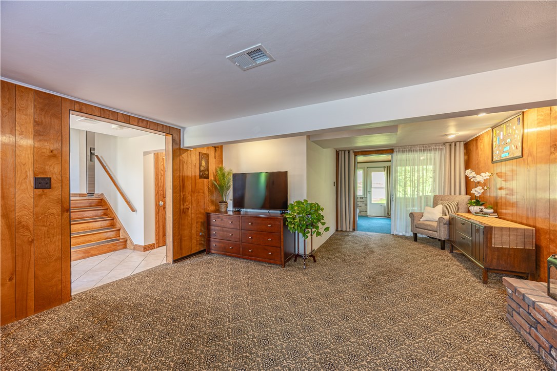 5122 Leroy Dr
